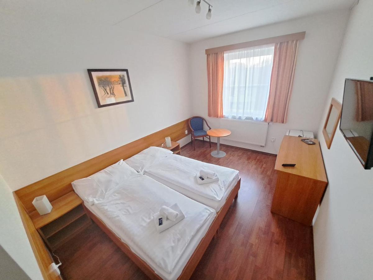 Hasicsky Hotel Přibyslav Esterno foto